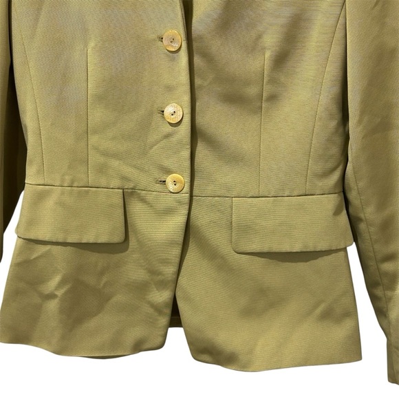 Vintage Mondi Women's Blazer in Olive Green Size 34
80s blazer 90s blazers - Picture 5 of 5